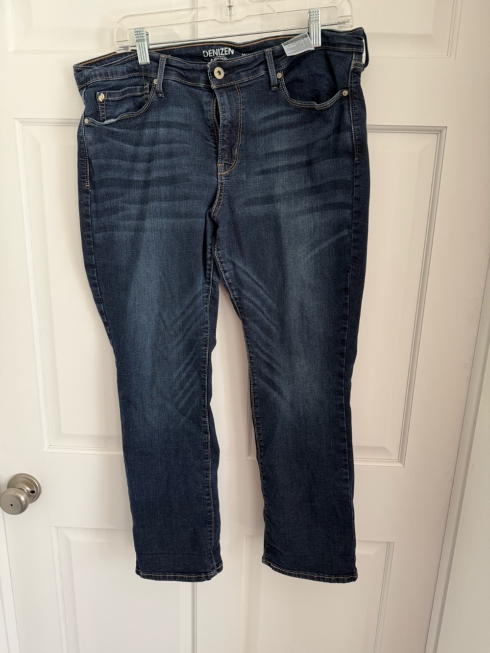 Women's Levi Jeans